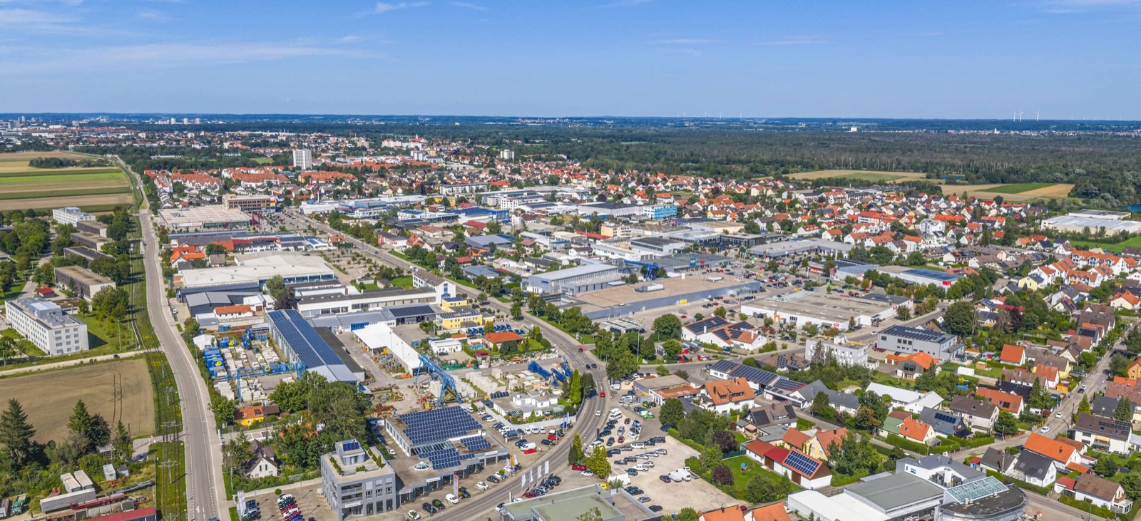 Königsbrunn aus der Luft – Lage und Siedlungsstruktur