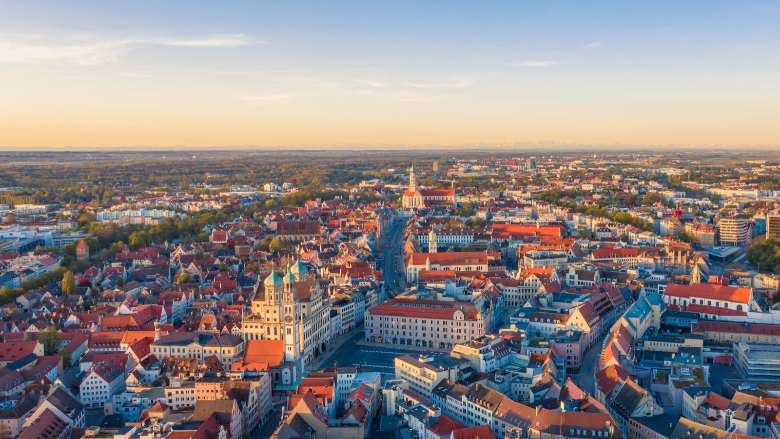 Stadtbergen aus der Luft – Lage und Immobilienwert